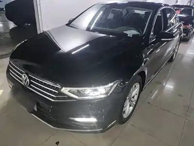 Volkswagen Magotan 2025