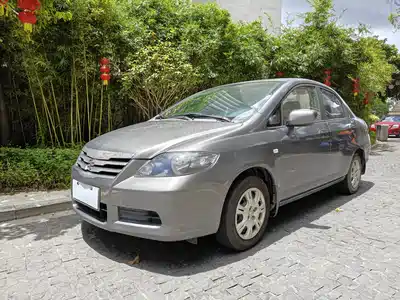 Everus S1 2012