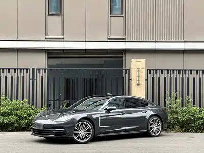 Porsche Panamera 2019