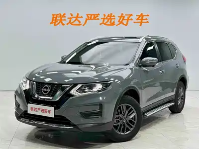 Nissan X-Trail 2025