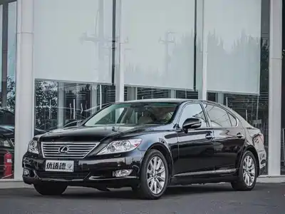 Lexus LS 2011