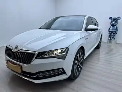 Škoda Superb 2023
