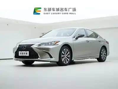 Lexus ES 2021