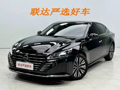 Nissan Teana 2023