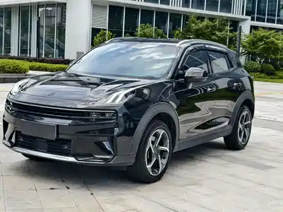 Lynk & Co 06 2022