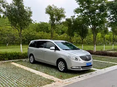 Buick GL8 2012