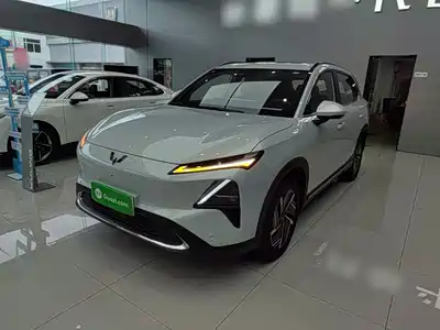Wuling Motors Starlight S 2025