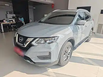 Nissan X-Trail 2025