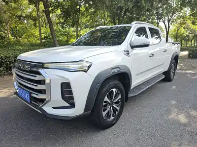 SAIC Maxus T90 2023