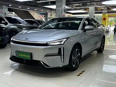 Geely Galaxy L6 2025