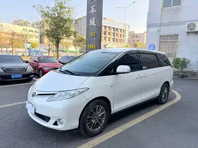 Toyota Previa 2015