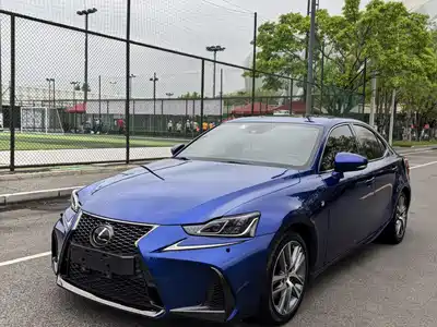 Lexus IS 2019