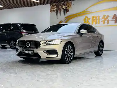 Volvo S60 2023