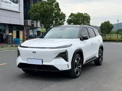 Geely Galaxy L7 2023