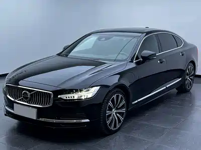 Volvo S90 Plug-in Hybrid 2021