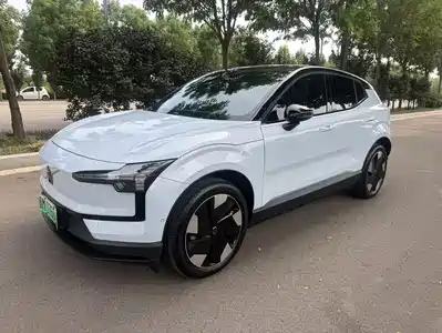 Volvo EX30 2024