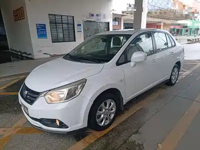 Venucia D50 2015
