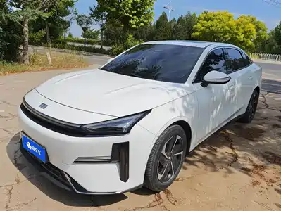 Geely Galaxy L6 2024