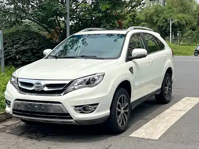 BYD S7 2015