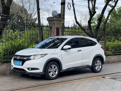 Honda Vezel 2016