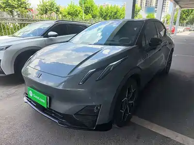 Lynk & Co Z20 2024