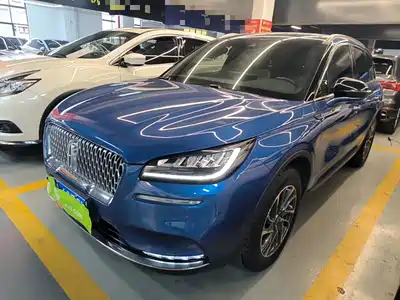 Lincoln Adventurer 2021