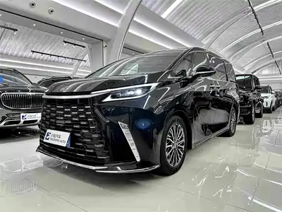 Lexus LM 2026