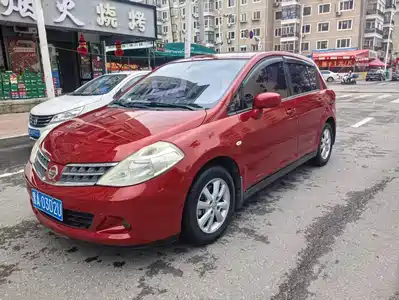 Nissan Tiida 2011