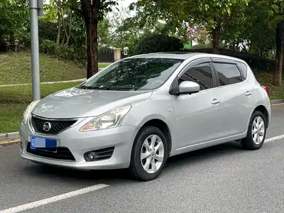 Nissan Tiida 2015