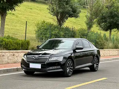 Škoda Superb 2023