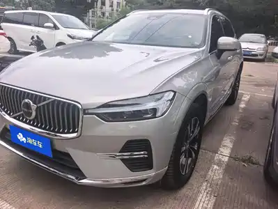 Volvo XC60 2022