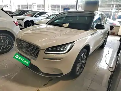 Lincoln Adventurer 2022