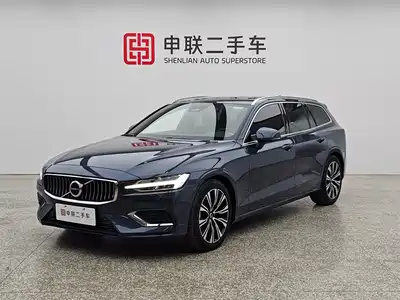 Volvo V60 2024