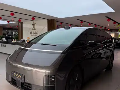 Li Auto MEGA 2025