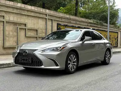 Lexus ES 2020