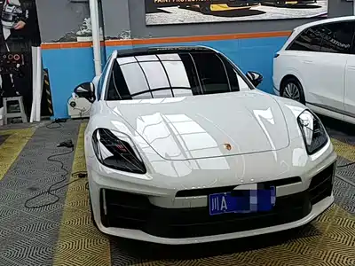 Porsche Panamera 2024