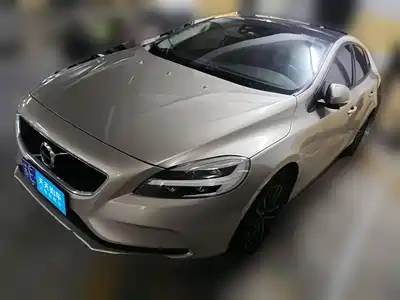 Volvo V40 2016