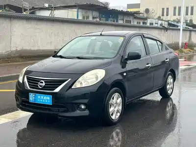 Nissan Sunny 2013