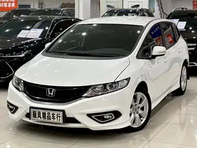 Honda Jade 2015