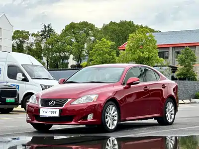 Lexus IS 2010