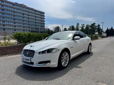 Jaguar XF 2013
