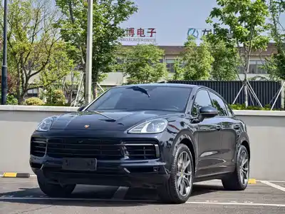 Porsche Cayenne 2021