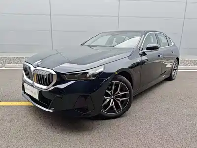 BMW i5 2025