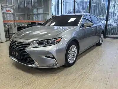 Lexus ES 2017