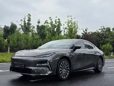 Geely Galaxy Xingyao 8 2025