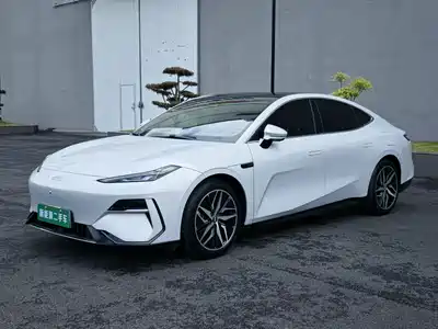 Geely Galaxy E8 2024