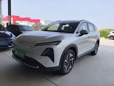 Wuling Motors Starlight S 2025