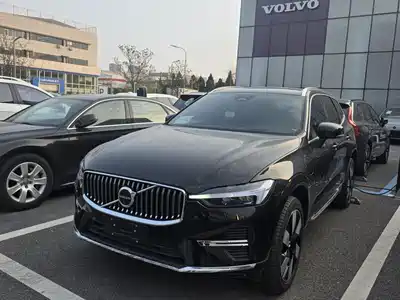 Volvo XC60 Plug-in Hybrid 2024