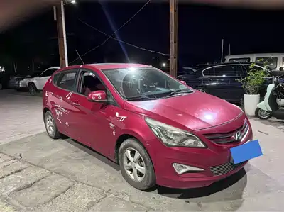 Hyundai Reina 2014