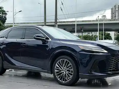Lexus RX 2024